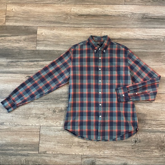 JCREW MEN BUTTON DOWN (M) - Picture 3 of 5